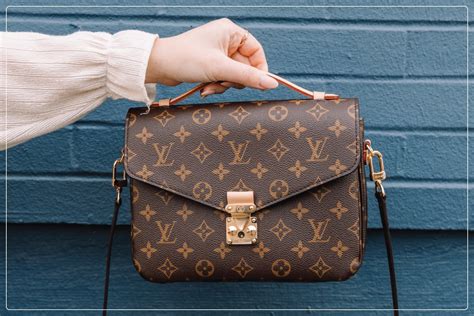 difference between fake and real louis vuitton|authentic louis vuitton bag identification.